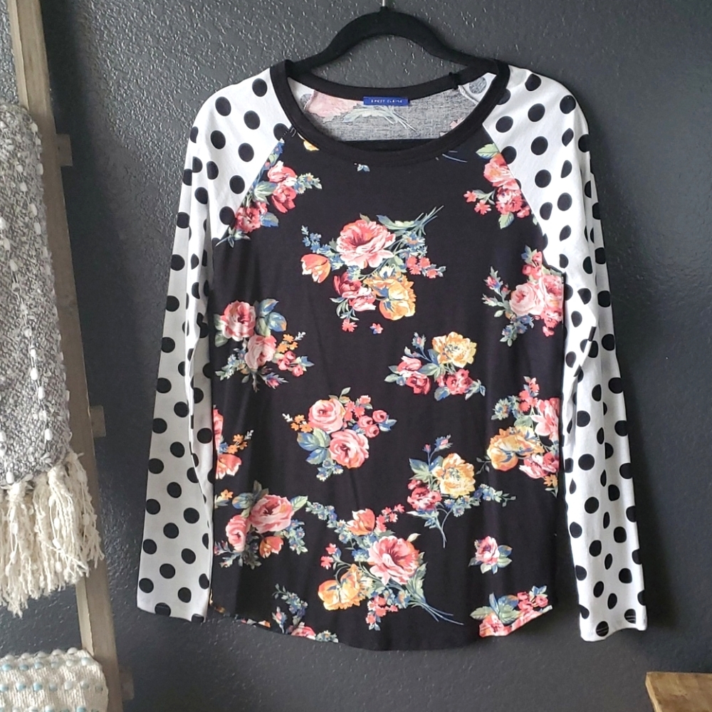 Long Sleeve Baseball-style Shirt - Medium